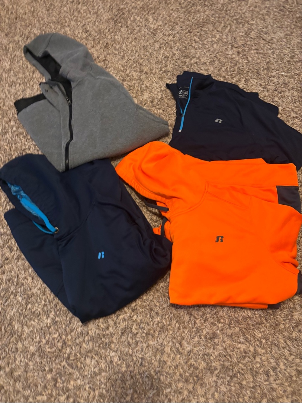 Russell Athletic wear bundle 3 hoodies and 1 pullover Men’s 2XL
